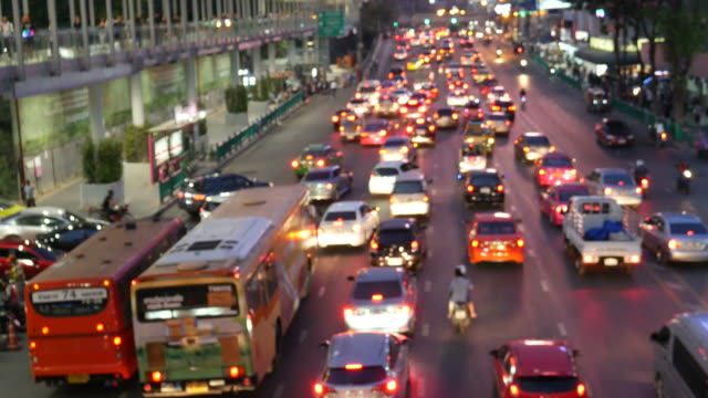 Tráfico-en-la-ciudad-capital-de-Bangkok