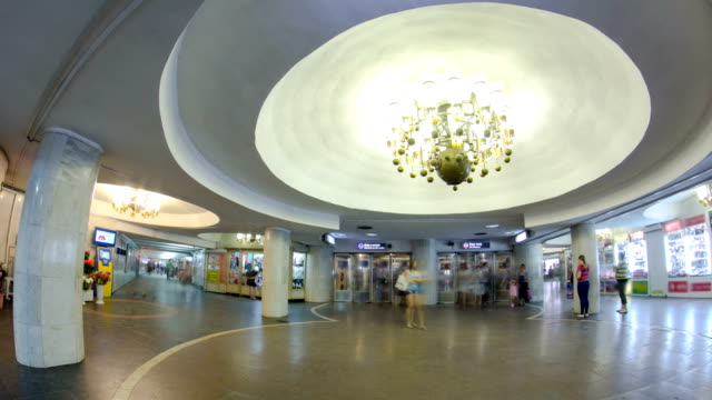 Entrance-to-Universitet-metro-station-on-Saltivska-Line-of-Kharkiv-metro-timelapse-hyperlapse