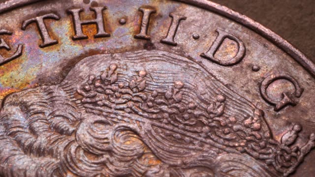Primer-plano-de-monedas-muy-antiguas