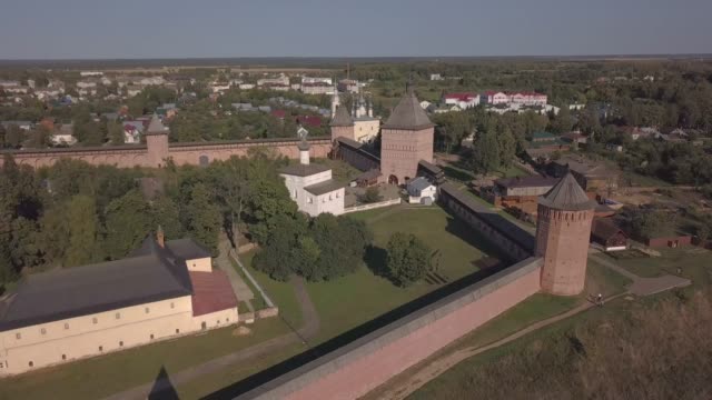 Flight-over-the-Saviour-Monastery-of-Saint-Euthymius-in-Suzdal.-Aerial-view-of-ancient-russian-monastery.-Vladimir-oblast.-Russia