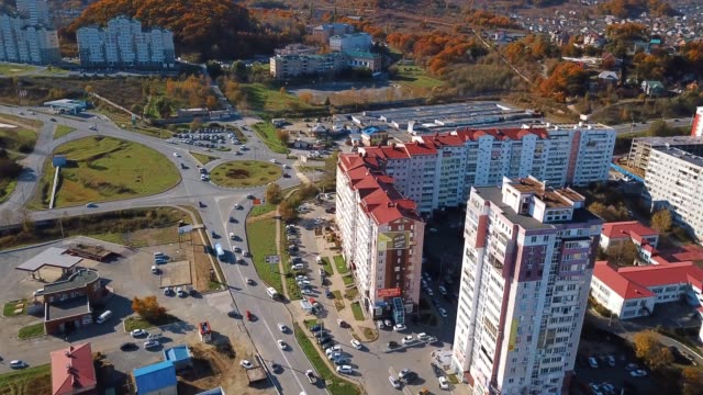 Primavera,-2019---Nakhodka,-Territorio-Primorsky.-Vista-desde-arriba.-Edificios-residenciales-en-la-pequeña-ciudad-portuaria-de-Nakhodka.