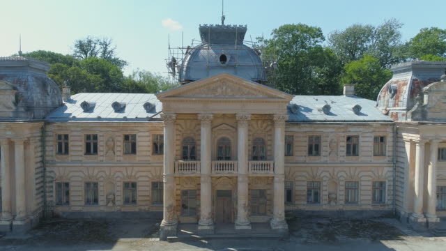 Aerial-view-of-Badeni-Palace