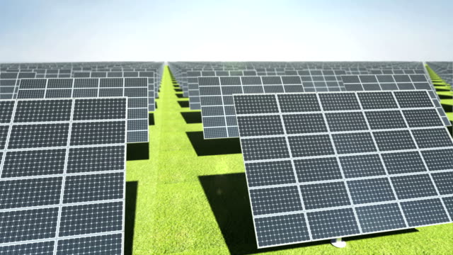 Viele-Sonnenkollektoren-auf-grünem-Hintergrund.-Öko-Energie.