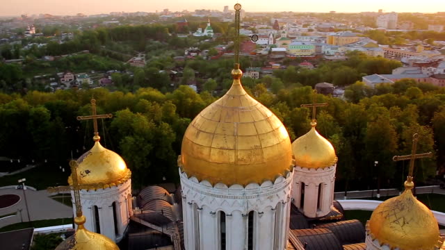 domes-of-the-Assumption-Cathedral-in-Vladimir,-Russia,-aerial-shot
