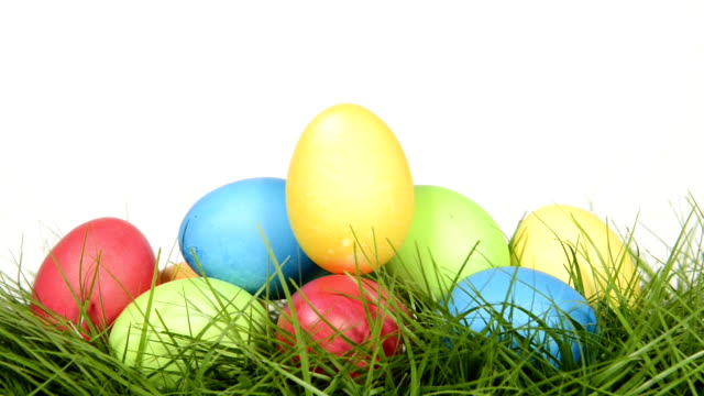 easter-eggs-in-grass