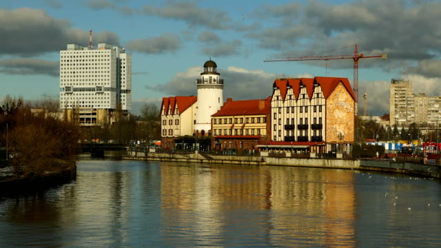 Das-Fischerdorf-in-Kaliningrad-im-Herbst
