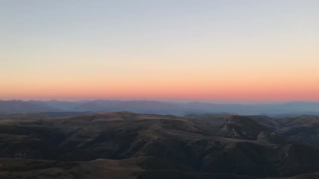 panoramic-view-of-of-Caucasus-mountains-from--Bermamyt-Plateau-at-sunrise