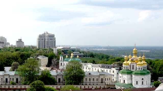 Vista-de-Kiev-desde-el-Kiev-Pechersk-Lavra