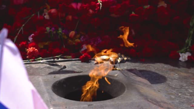 the-eternal-flame-in-Russia