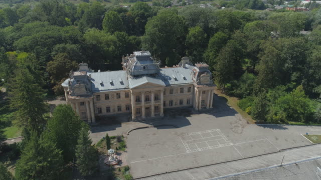 The-palace-of-Count-Stanislav-Badeni