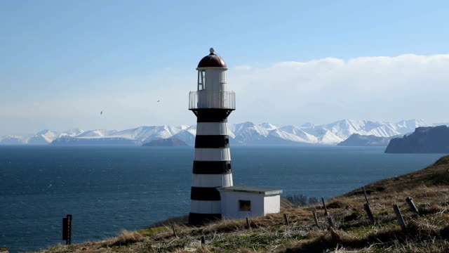 Petropavlovsk-Lighthouse-on-coast-of-Pacific-Ocean.-Petropavlovsk-City,-Russian-Far-East