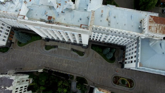Präsidialverwaltung-Haus-mit-Chimären-Dächer-Sehenswürdigkeiten-von-Kiew-in-der-Ukraine