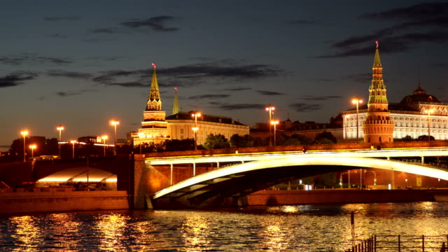 Die-Brücke-in-der-Nähe-des-Kreml-in-Moskau-Russland