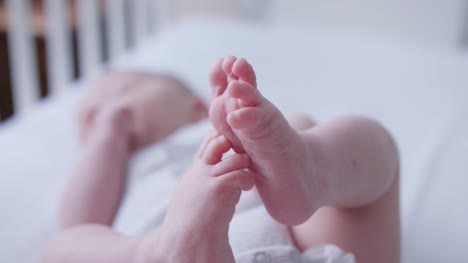 Close-up-of-a-Baby's-Feet