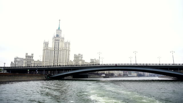 Sightseeing-tour-on-the-Moscow-river