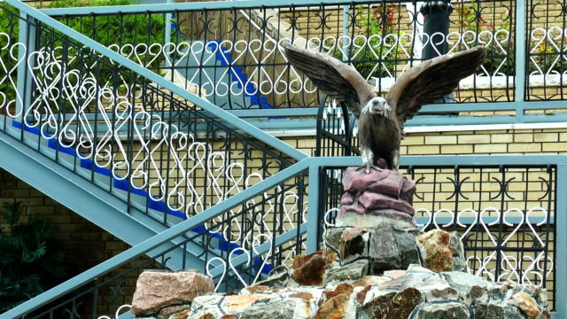 Skulptur-eines-eagle