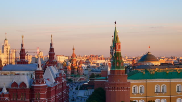 Catedral-de-San-Basilio-hermoso-hito-en-la-ciudad-de-Moscú,-Plaza-Roja,-Moscú,-Rusia,-imágenes-4k-acercar.