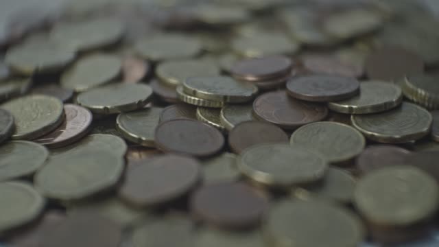 EUR-Münzen-aus-der-Nähe,-Kleingeld.