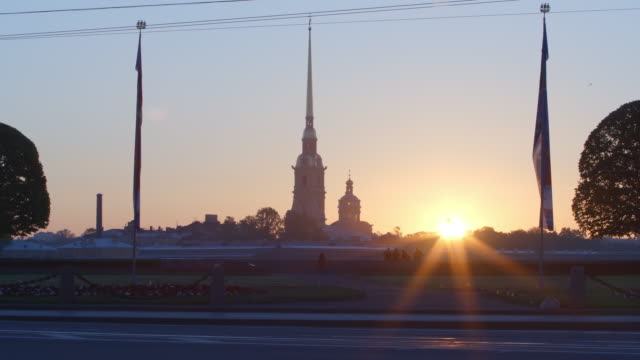 Peter-and-Paul-Fortress-on-sunrise-in-summer---St.-Petersburg,-Russia