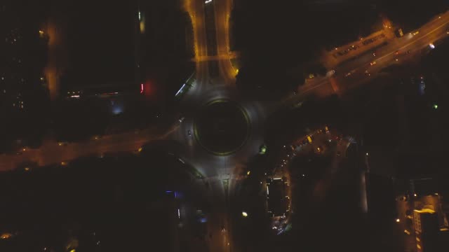 Roundabout-Traffic-city