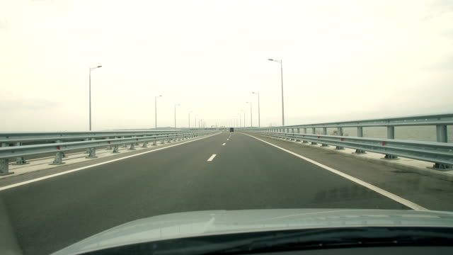 Car-goes-on-the-highway