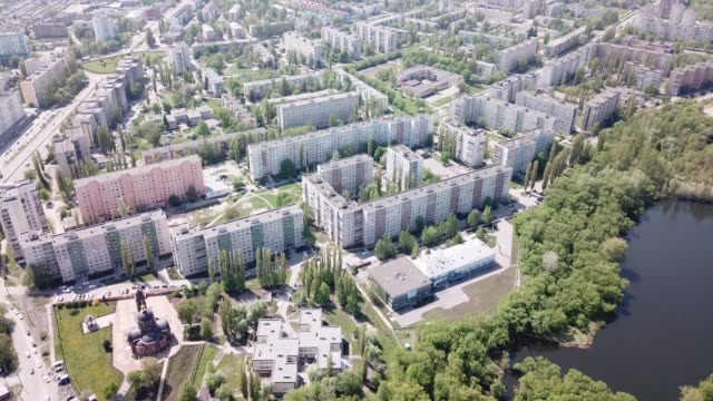 Luftbild-des-Stadtbildes-von-Stary-Oskol