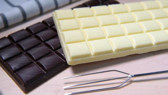 Chocolate-bar,-Black-and-White