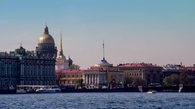 Morgen-Blick-auf-St.-Petersburg