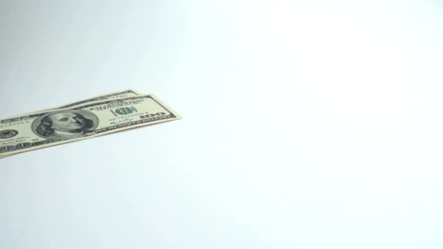 The-falling-dollar-banknotes.-Slow-Motion.