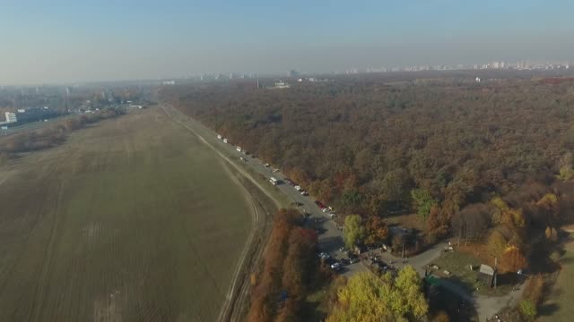 Landschaft-am-Stadtrand-von-Kiew.-Drohne.-Blick-von-oben.-Drohne.