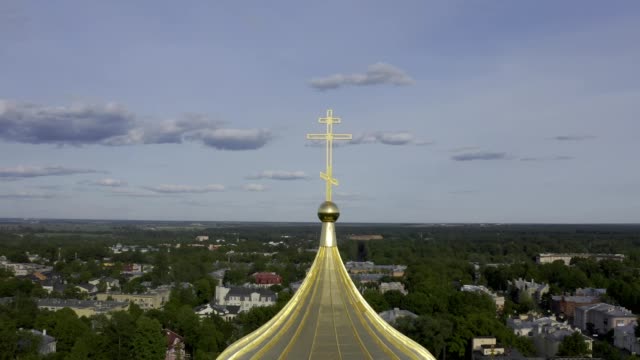 Aerial-view-of-the-Orthodox-church,-cathedral-with-golden-crosses-and-domes-in-the-city-of-Pushkin