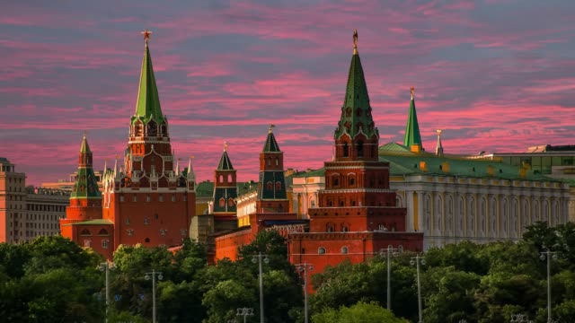 Red-towers-of-the-Moscow-Kremlin.-Russia.