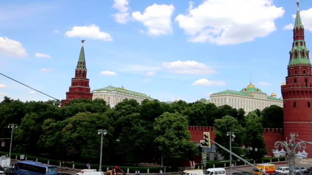 Blick-auf-den-Moskauer-Kreml-an-einem-sonnigen-Tag,-Russland---Moskauer-Architektur-und-Wahrzeichen,-Moskauer-Stadtbild