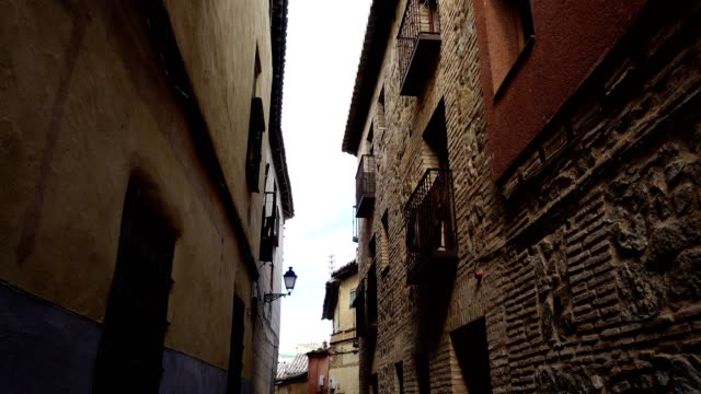 Streets-in-Toledo,-Spain.