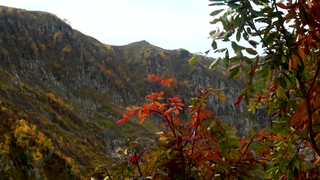 Autumn-in-the-mountains-Aibga