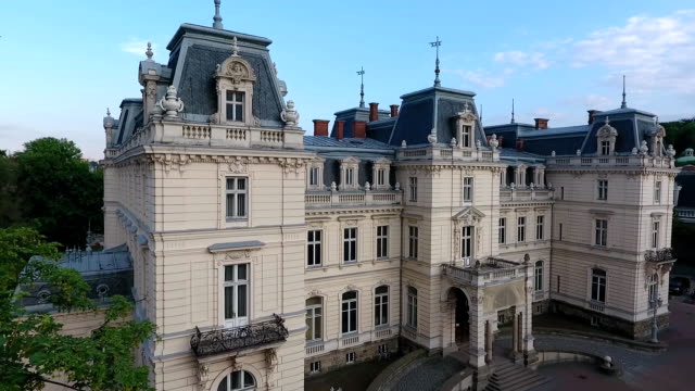 Aerial-shooting-of-the-Potocki-Palace-in-Lviv-in-a-sunny-day