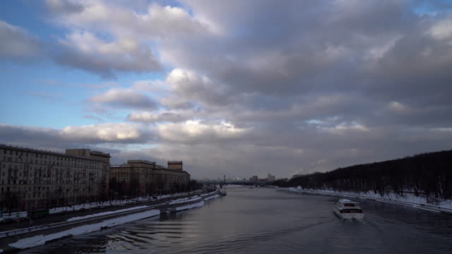 view-of-the-broad-city-river-in-early-spring