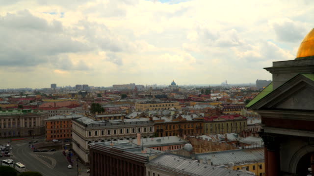 Vista-de-San-Petersburgo-de-la-columnata-de-la-Catedral-de-San-Isaac