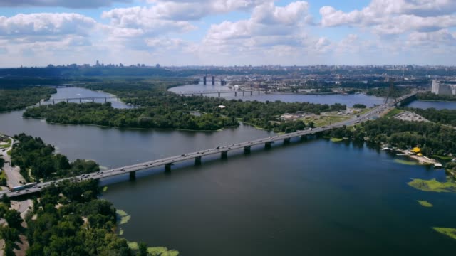 vista-aérea-en-ciudad-urbana-en-Ucrania