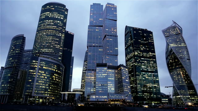 Moskau-Stadt---futuristische-Wolkenkratzer-Moscow-International-Business-Center.