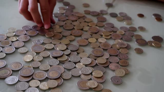 Münzzählung,-Zählen-der-metalltürkischen-Lira