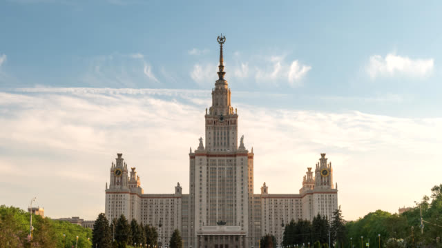 Moscú-Rusia-lapso-de-tiempo-4K,-timelapse-del-horizonte-de-la-ciudad-en-La-Universidad-Estatal-de-Moscú-Lomonosov