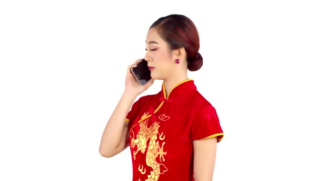 Young-Chinese-woman-feeling-upset-with-smartphone