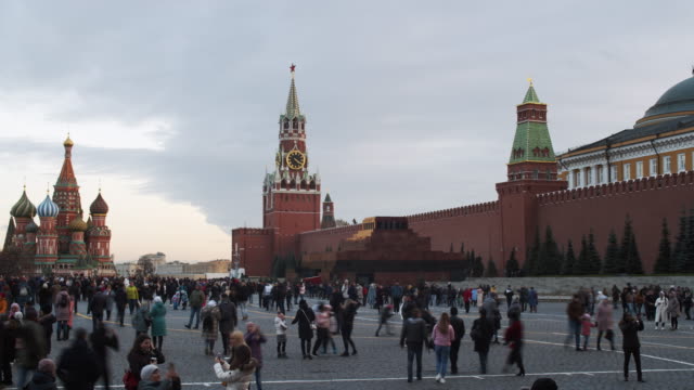 Touristen-auf-dem-Roten-Platz