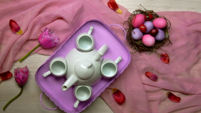 Easter-breakfast-in-pink-tones.