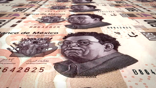 Banknotes-of-five-hundred-mexicans-pesos-rolling-on-screen,-cash-money,-loop