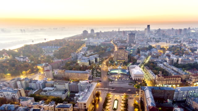 Aerial-of-Maydan-Nezalezhnosti,-the-central-square-of-Kiev,-Kyiv,-Ukraine.