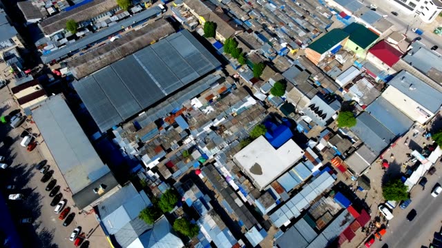 Vista-panorámica-de-drones-aéreos-de-la-ciudad