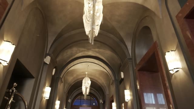 Hotel-Corridor.-Large-Hall-With-Large-Chandeliers.