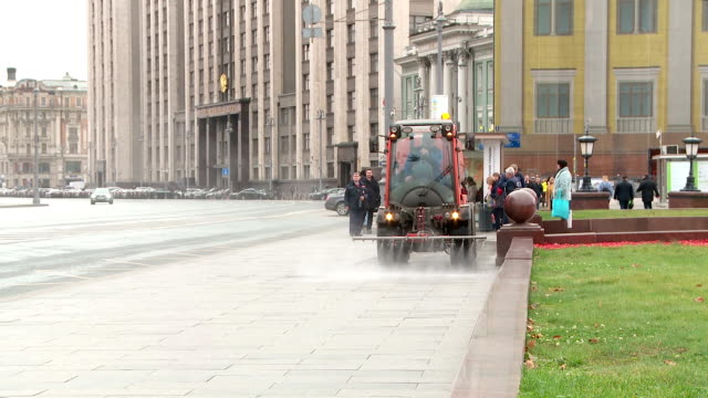 Moskau-Herbst-Staus-Krankenwagen-Polizei-Spezialausrüstung